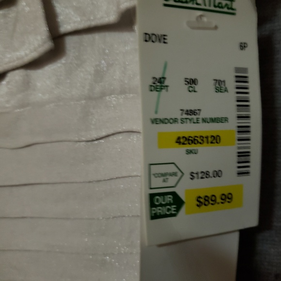 Dress - Picture 2 of 2